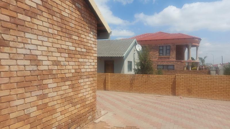 3 Bedroom Property for Sale in Mabopane North West